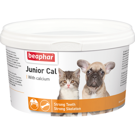 Кормовая добавка Beaphar Junior Cal для котят и щенков 200гр
